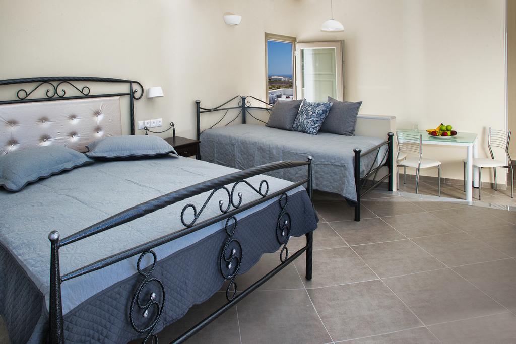 Santa Rinoula Suites Sea Sunset Views Adults Only Megalochori  Exterior foto